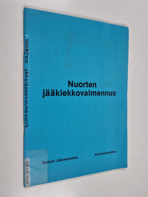 Nuorten jääkiekkovalmennus
