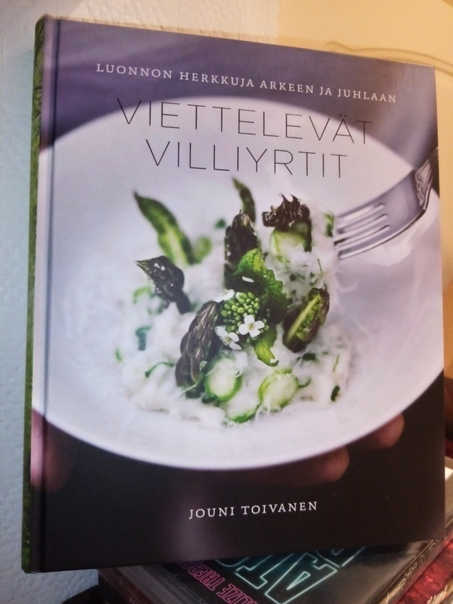 Toivanen :  Viettelevät Villiyrtit ( SIS POSTIKULU)