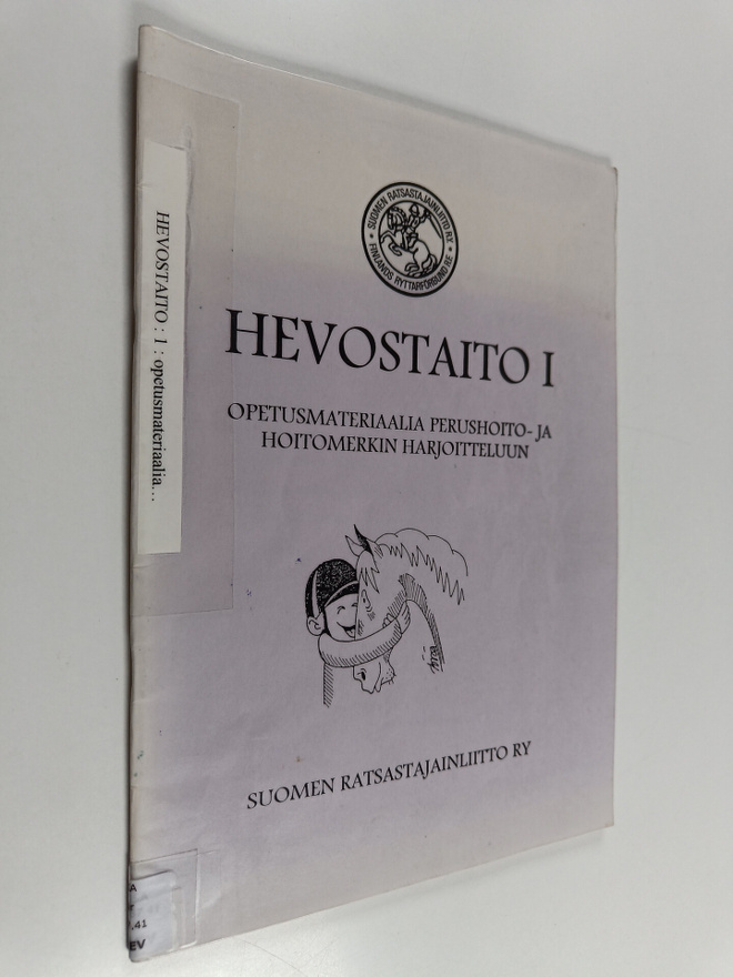 Hevostaito 1 : Opetusmateriaalia perushoito- ja hoitomerk...