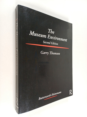 Garry Thomson : The museum environment