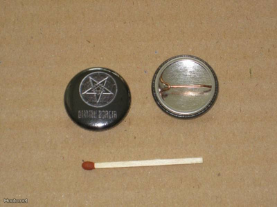 Dimmu Borgir rintanappi 1" h4