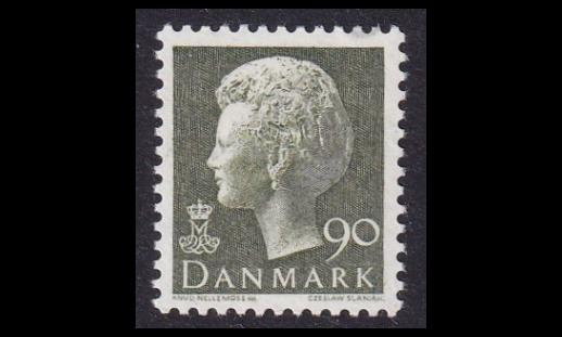 Tanska 623 ** Margrethe 90 öre mustanvihreä (1976)