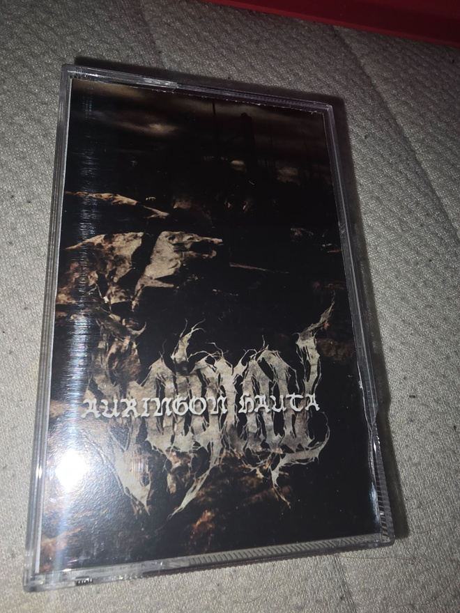 Solgrav – Auringon Hauta MC kasetti – 72/999 – Varjot Produc