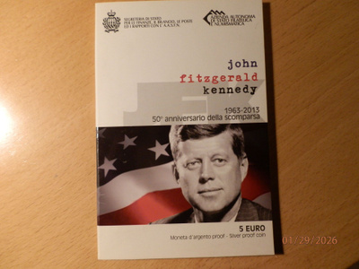 5 euron kolikko J F Kennedy