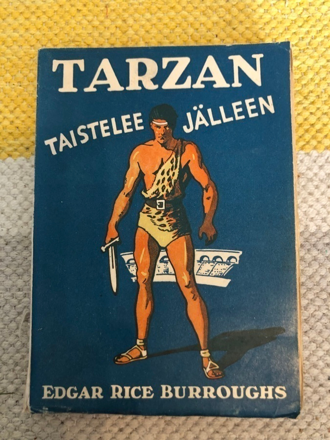 Burroughs: Tarzan taistelee jälleen. 1945.