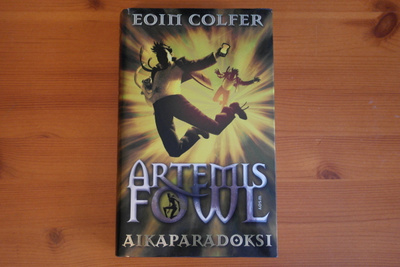 Eoin Colfer:Artemis Fowl-Aikaparadoksi.Sid.
