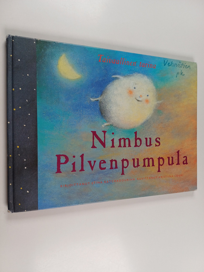 Stina Katchadourian : Nimbus Pilvenpumpula : taivaallinen...