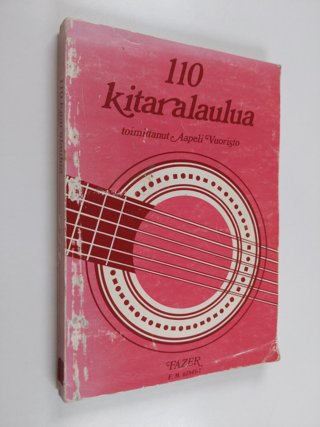 Aapeli Vuoristo : 110 kitaralaulua
