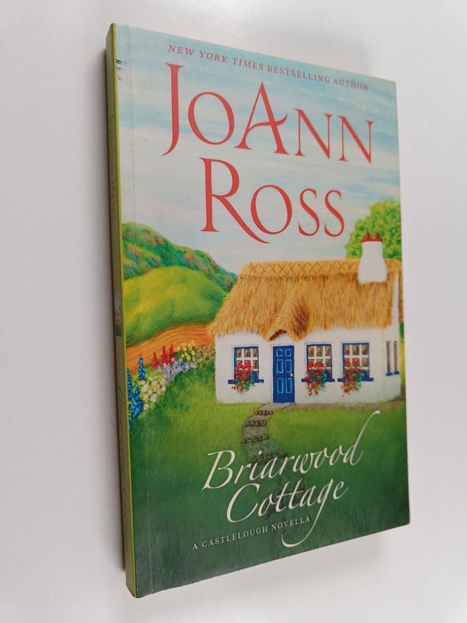JoAnn Ross : Briarwood Cottage - A Castlelough Novella