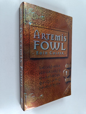 Eoin Colfer : Artemis Fowl (Englanninkielinen)