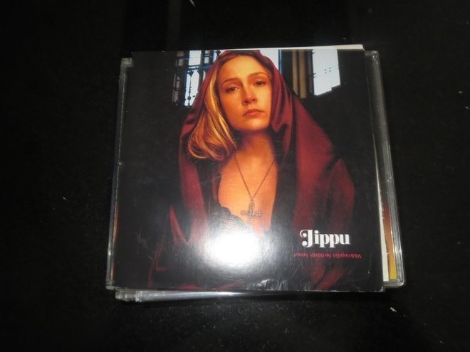 Jippu väärinpäin lentävät linnut cds