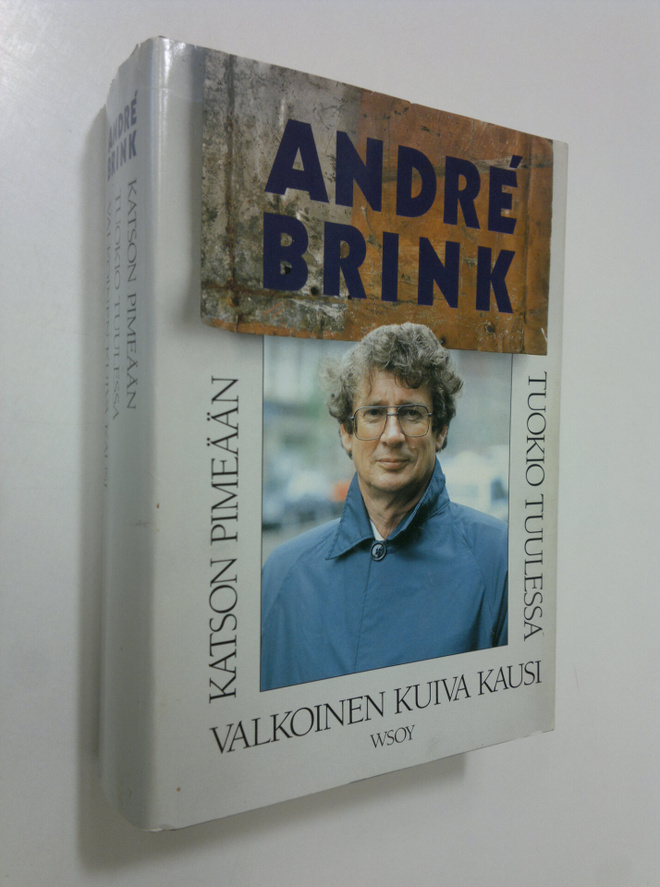 Andre Brink : Katson pimeään