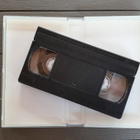 VHS: Kicked In The Head (Kevin Corrigan, Linda Fiorentino) - pikkukuva 5