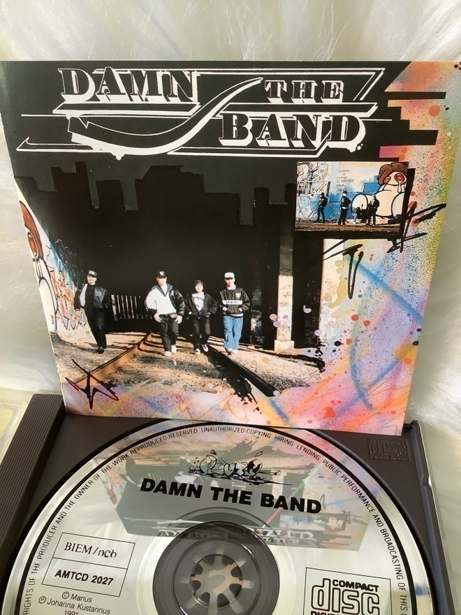 DAMN THE BAND:DAMN THE BAND