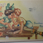 Pieni suukko Pääsiäispöydässä yli mämmiropeen, p. 1946 sign. - pikkukuva 1