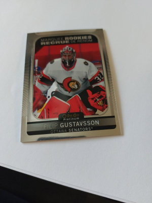 2021-22 O-Pee-Chee Platinum #229 Filip Gustavsson RC