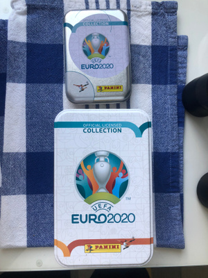 EURO2020. Peltiset korttilaatikot.