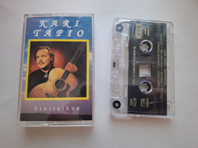 KARI TAPIO - SINITAIKAA c-kasetti