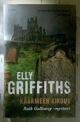 Elly Griffiths - Käärmeen kirous (sid.)