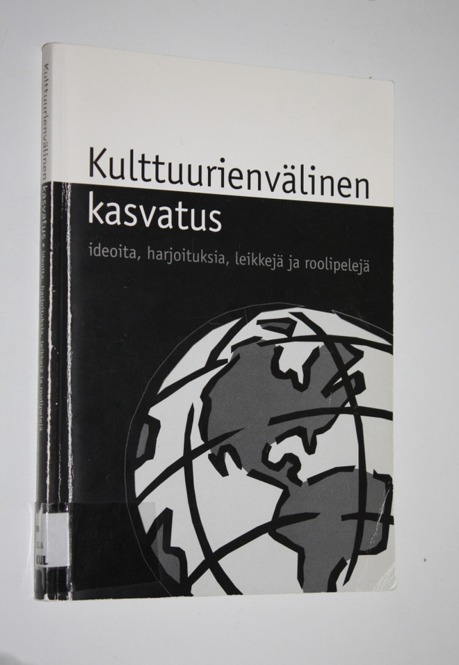 Terhi ym. (raakakäännös) Rinkinen : Kulttuurienvälinen ka...