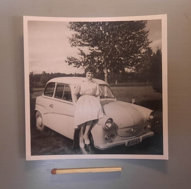 valok  auto ja tyttö rek K-2147  v-1961