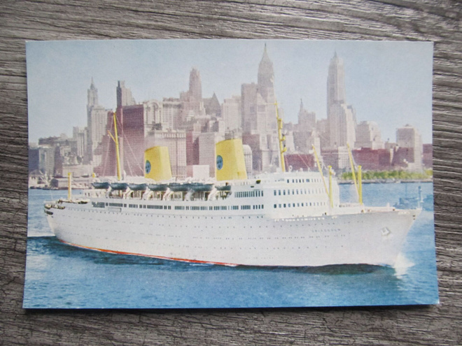 MS GRIPSHOLM.....New Yorkin edustalla.