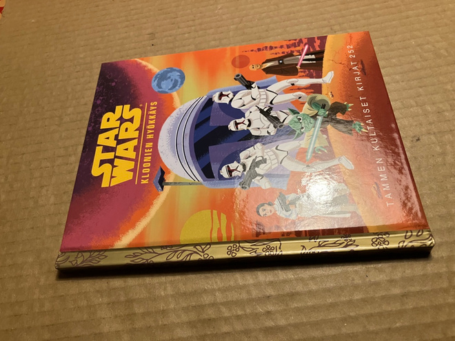 TAMMEN KULTAISET KIRJAT 252 STAR WARS HYVÄ