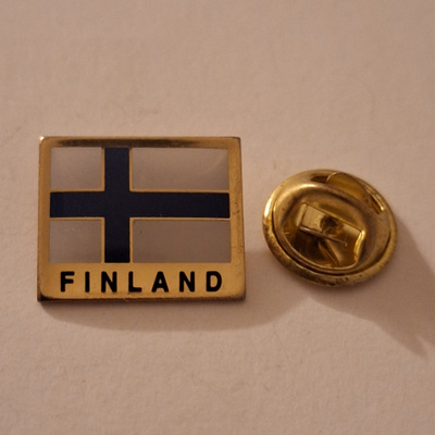 SUOMI LIPPU PINSSI