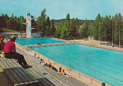 RIIHIMÄKI UIMALA KULKENUT 1972