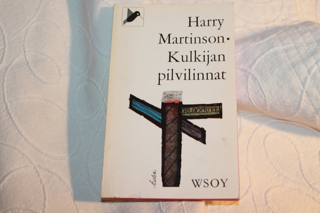 Harry Martinson - Kulkijan pilvilinnat