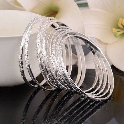 551 .. S80 Silver Kuviollinen Ohut Kaunis .. Rannekoru