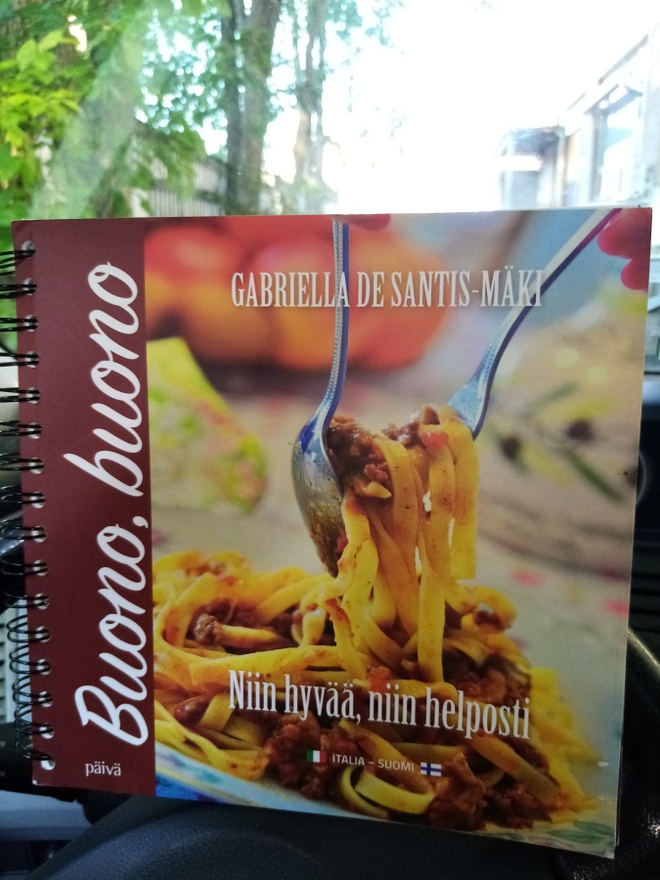 Gabriella de Santis-Mäki :  BUONO BUONO ( SIS POSTIKULU)