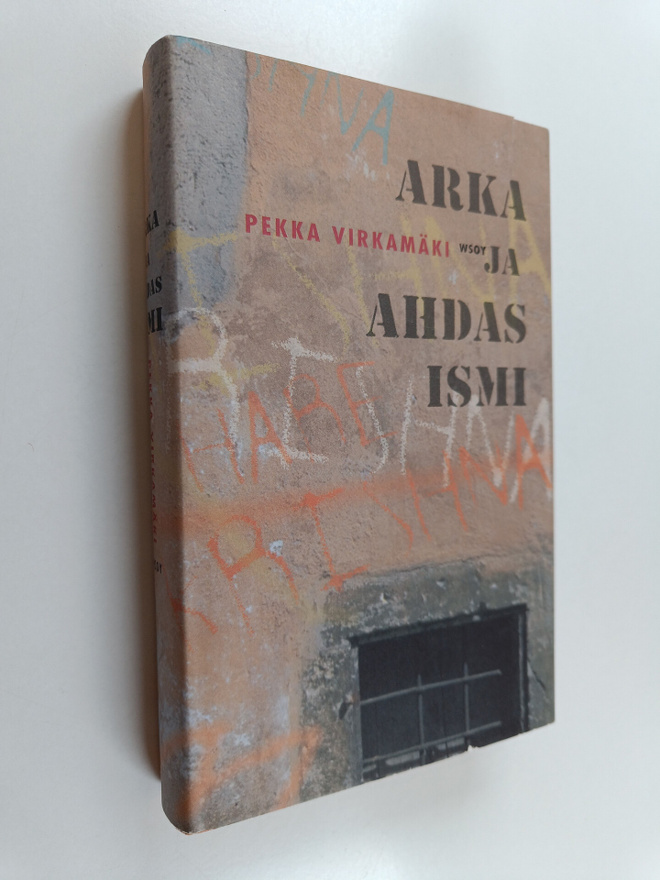 Pekka Virkamäki : Arka ja ahdas ismi