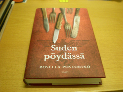 Rosella Postorino: Suden pöydässä