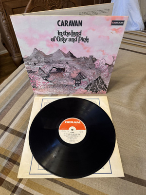 Caravan - In the Land of Grey And Pink - Uk!