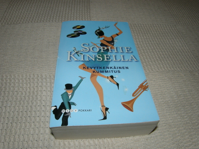 Sophie Kinsella Kevytkenkäinen kummitus   -pok
