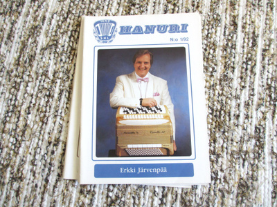 shl hanuri lehtiä 1992 3kpl postitettu luettu