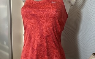 NIKE UPEA URHEILUTOPPI -:¦:- S