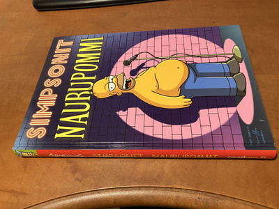 SIMPSONIT NAURUPOMMI 2007 HYVÄ