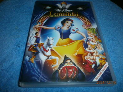LUMIKKI JA SEITSEMÄN KÄÄPIÖTÄ - DVD