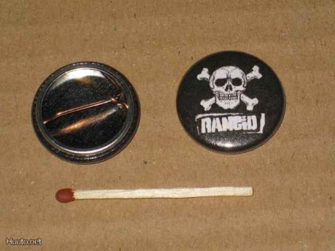 Rancid pääkallo rintanappi 1" (l4)