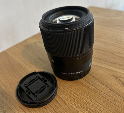 Sigma 30mm f/1.4 objektiivi (Sony)
