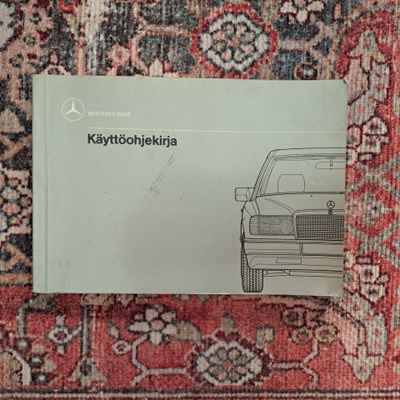 Käyttöohjekirja Mercedes-Benz