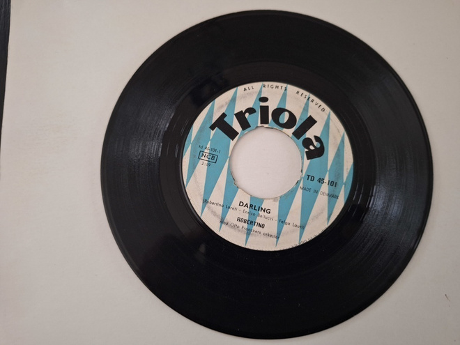 ROBERTINO - DARLING 7 " Vinyyli Sinkku