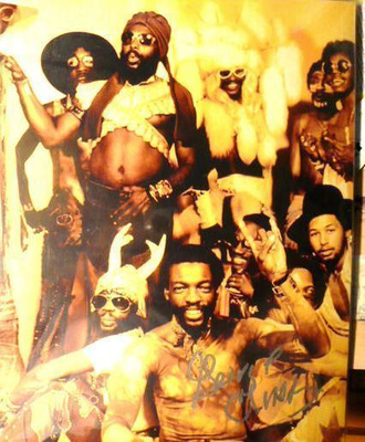 FUNKADELIC + GEORGE CLINTON nimikirjoitus