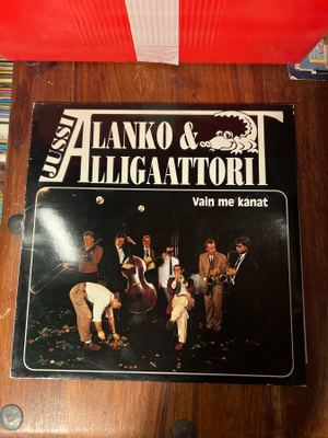 Jussi Alanko & Alligaattori - Vain Me Kaksi lp