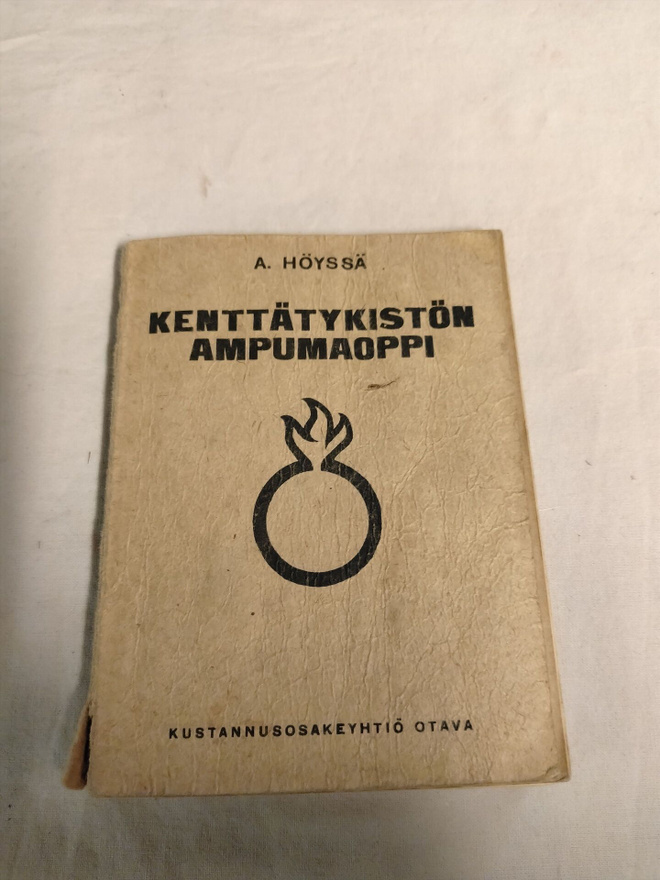 a höysä kenttätykistön ampumaoppi
