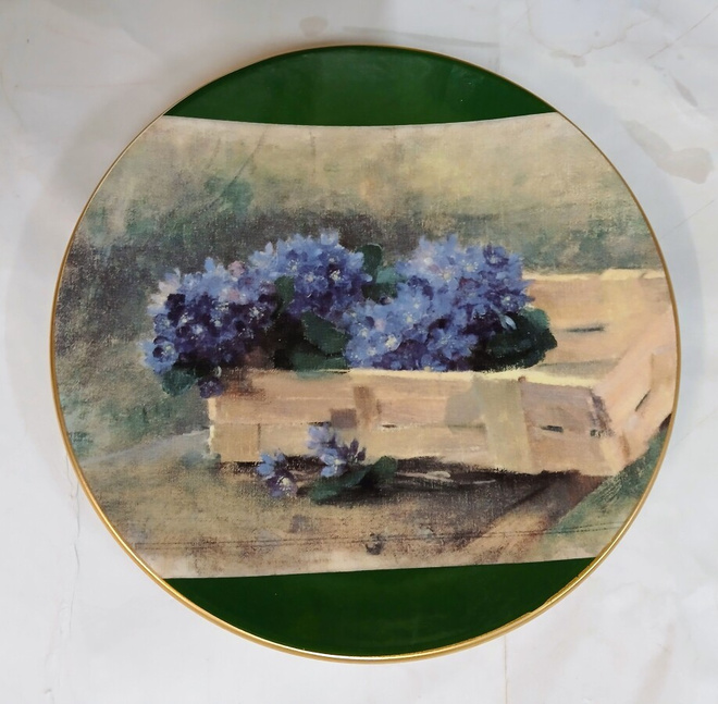 Arabia, Helene Schjerfbeck, Sinivuokkoja pärekorissa