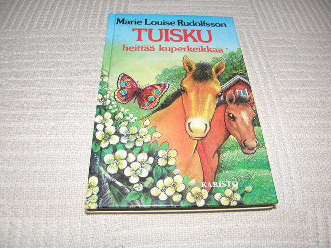 Marie Louise Rudolfsson Tuisku heittää kuperkeikkaa