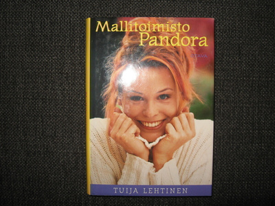 Tuija Lehtinen : Mallitoimisto Pandora v.1999 1.P